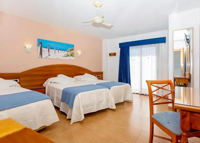 Hostal Manolita San Antonio Abad