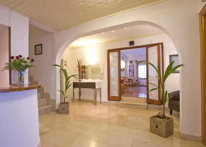 Hostal Manolita San Antonio Abad